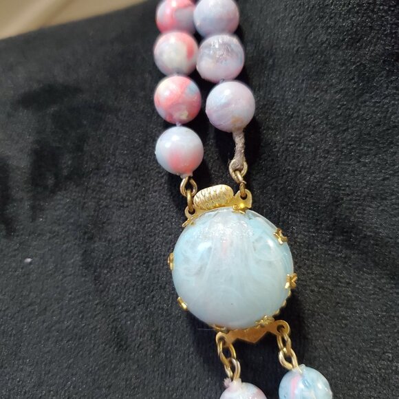 Women's Pink & White Two Layer Round Beaded Fashion Jewelry Necklace - Picture 7 of 7